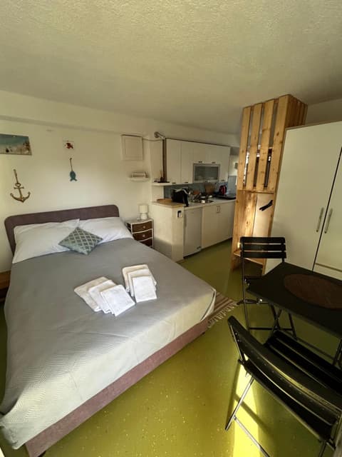 Trogir Čiovo nice studio apartment near the sea, 