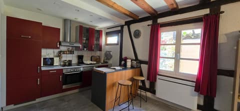 Gîte Trotthus maison familiale avec piscine, 