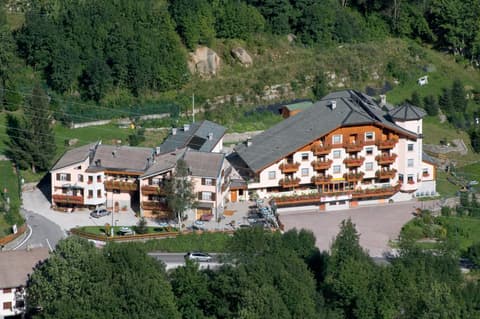Alps Oriental Wellness HOTEL, 