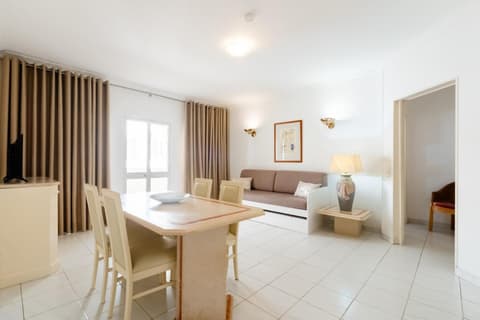 Atlantida by Garvetur, 