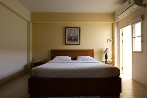 โรงแรมมูนแอนด์ซัน Moon and Sun Hotel, 