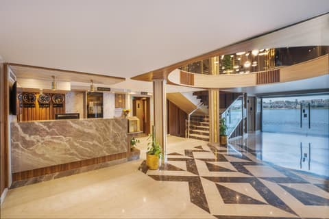 Renaissance Nile Cruise - Every Saturday from Luxor To Aswan for 4 Nights , and every Wednesday from Aswan To Luxor for 3 Nights, 