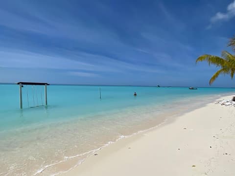 Blue Village Maamigili, 