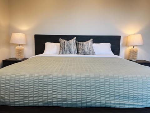 Hollywood Hills Haven-Guest House, 