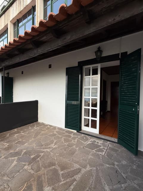 Habitación con estacionamiento, 