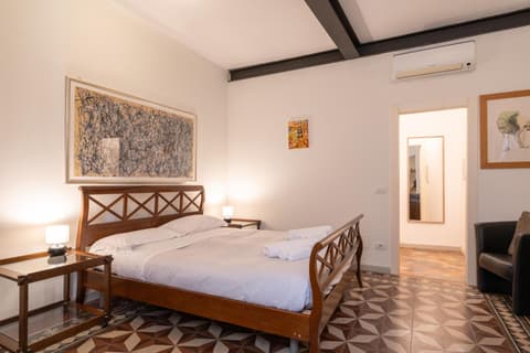 CHIAVE DI VOLTA Lovely Guesthouse with Terrace, 