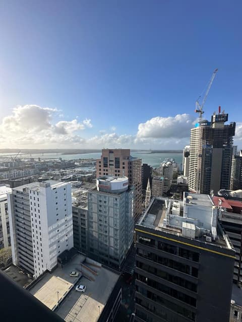 Apartment in Auckland City in Front of Sky Tower, 