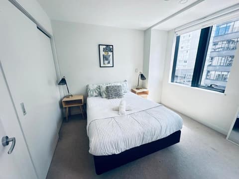 Apartment in Auckland City in Front of Sky Tower, 