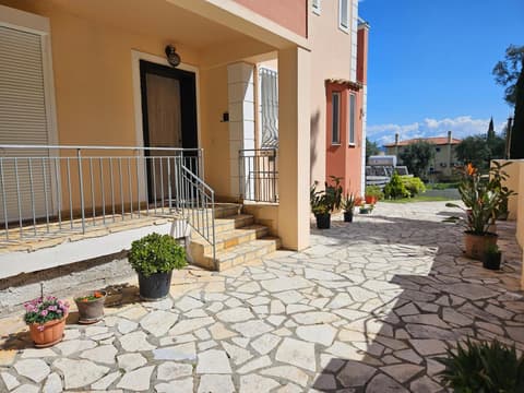 CORFU ALINA'S APARTMENTS, 