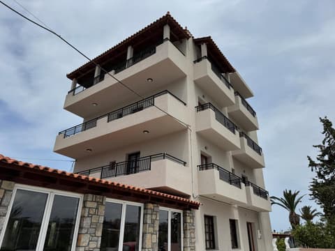 Zac & Georgio Studios, 