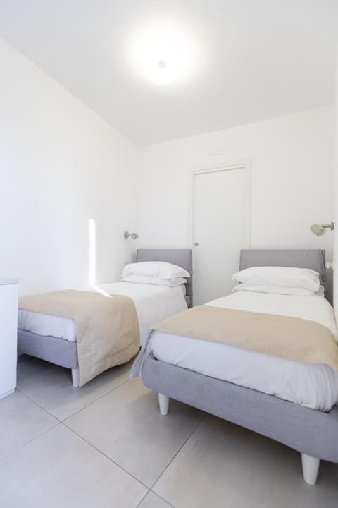 White 1903 - Rooftop Pool & Luxury Rooms, 