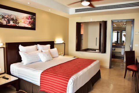 Sunset Plaza Beach Resort Puerto Vallarta All Inclusive, 