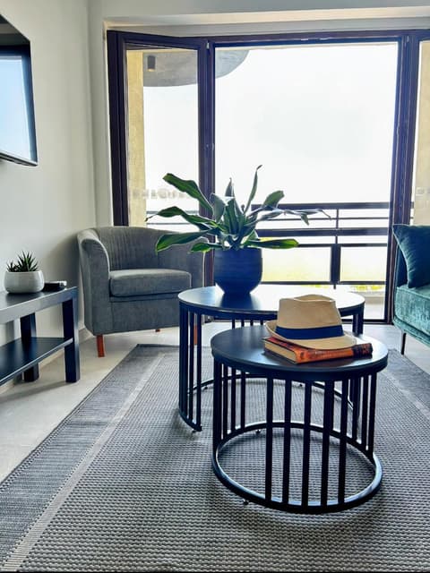 Pigeon Beach Hotel Apartments, 