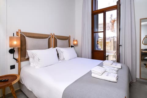 Marea Boutique Suites, 