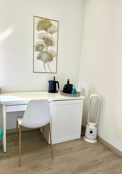 Bella Vita Guesthouse -parcheggio privato interno, 