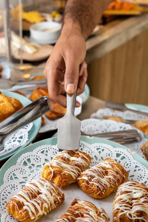 Mövenpick Prince Abbas Lake Nasser Cruise, Monday Four Nights Aswan Friday Three nights Abu-Simbel, 