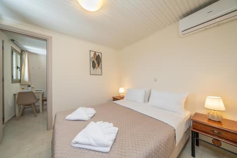 MAKIS VILLAGE-APARTMENTS, 