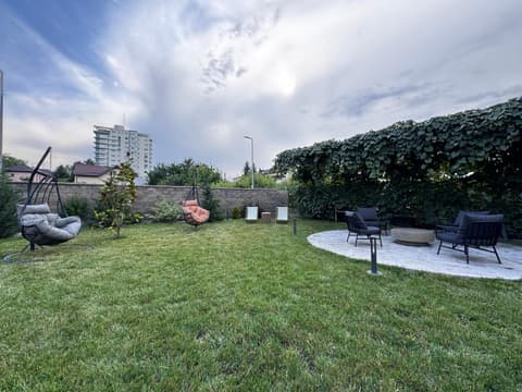 AFI Apartments & Rooms with GARDEN and PARKING, Self check-in, 