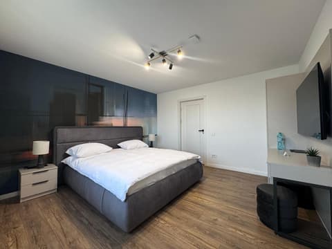 AFI Apartments & Rooms with GARDEN and PARKING, Self check-in, 