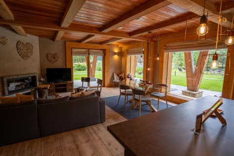 Au Charmant Petit Lac - Ecohotel Parc & Spa, 