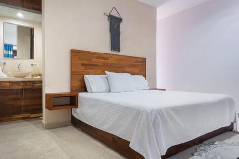 Lagoon Boutique Hotel - Luxury Chaman experience, 