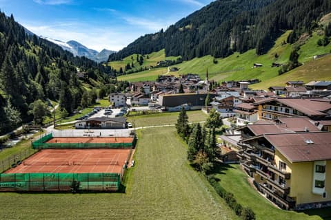 Brugger's Genießerhotel Lanersbacherhof, 