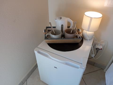 White Coral Rooms self check-in, 