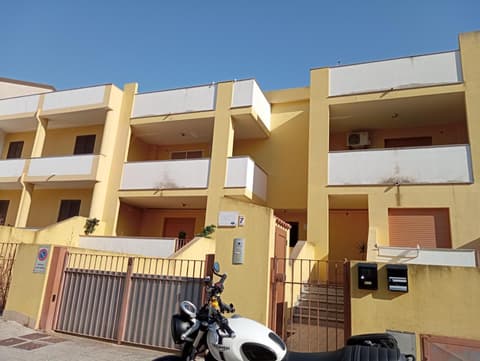 White Coral Rooms self check-in, 