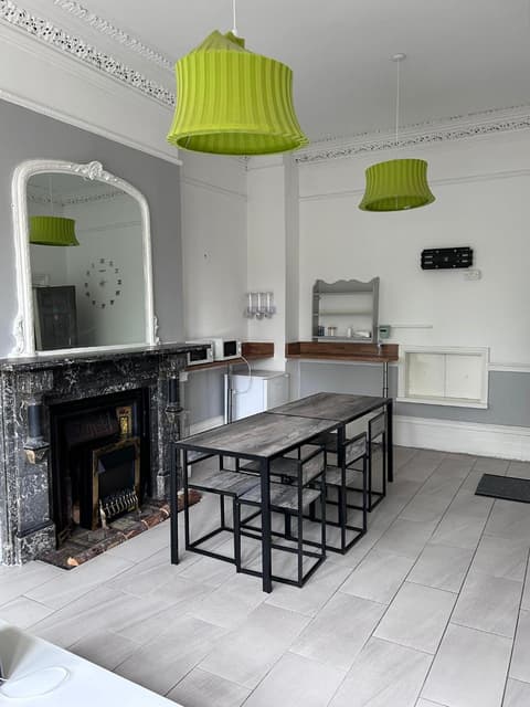 En-suit Triple Double & Single Rooms Near LFC Anfield Free Street Parking 24-7, 