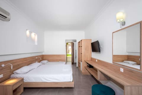 Delfinia Resort - All Inclusive, 