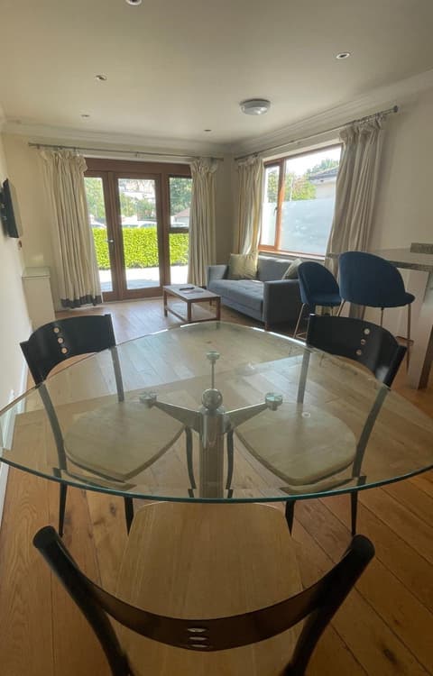 Crawford House - ScholarLee Living Apartments, 