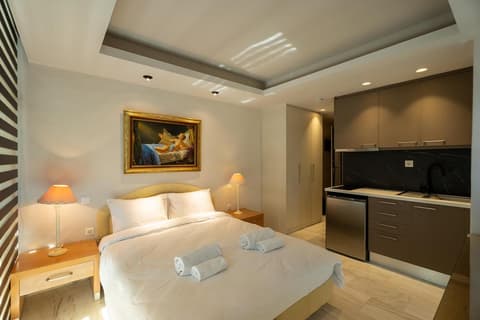 Empyrean Luxury Suites, 
