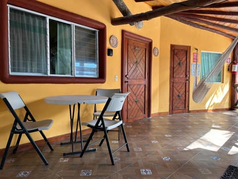 The Diving Lodge Downtown, 