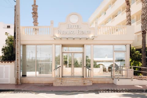 Hotel Moon Dreams Paraiso - Adults Recommended, 