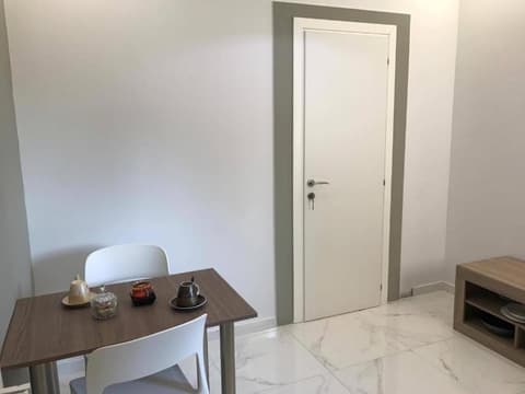 Filippou 13 Luxury APRTS with balcony, 