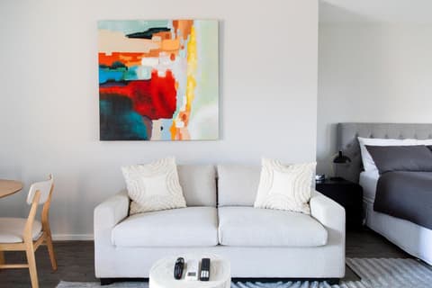 Cathedral Motor Inn, 