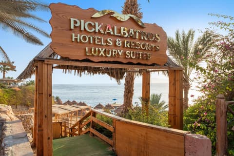 Pickalbatros Golf Luxury Suites - All Inclusive, 