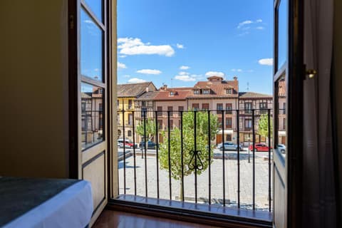 Alda Plaza Mayor Toro, 