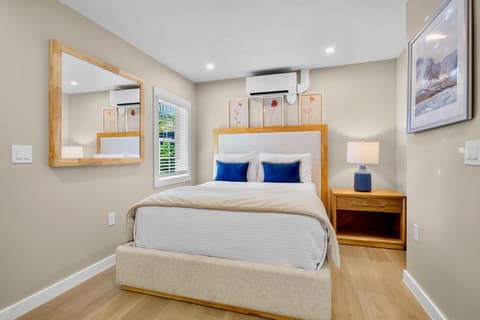 Haley's at Anna Maria Island Inn, 