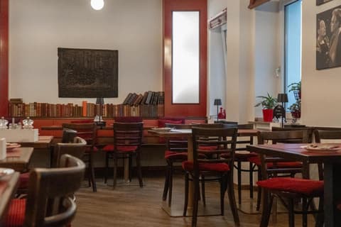 Stadt-gut-Hotel Rheinischer Hof, 