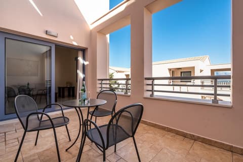 Porto Galini Seaside Resort & Spa, 