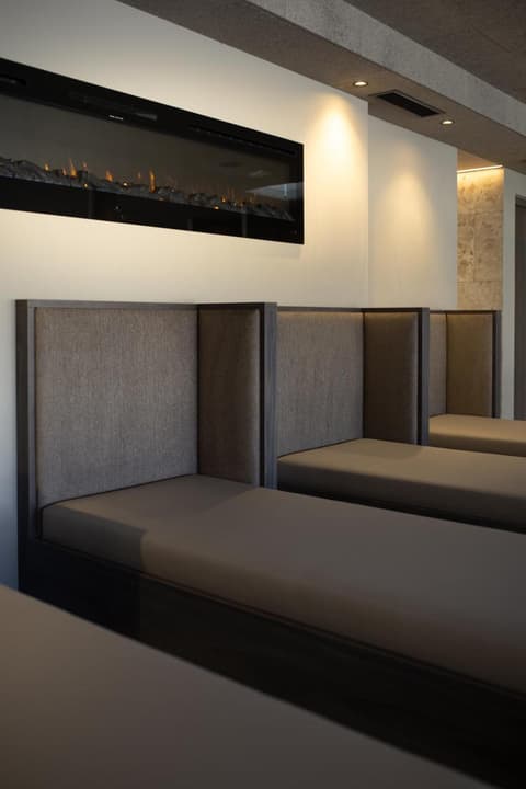 Aparthotel Familiaris - Family Apartments - Pools & Spa in Dolomites, 