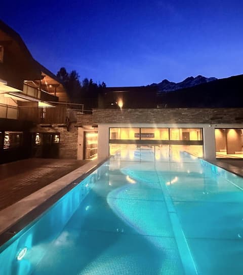 Aparthotel Familiaris - Family Apartments - Pools & Spa in Dolomites, 