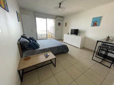 Studio Bellepierre, vue mer, 