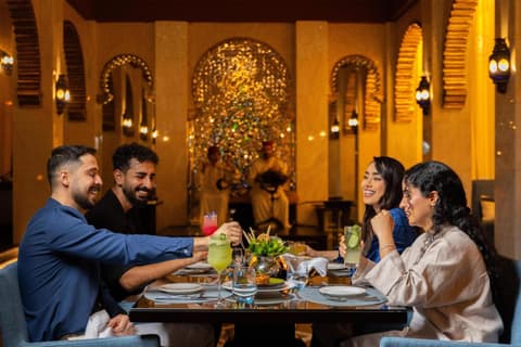 Al Husn Hotel Muscat, 