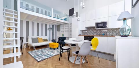 Standard Apartment by Hi5 - Chainbridge, 
