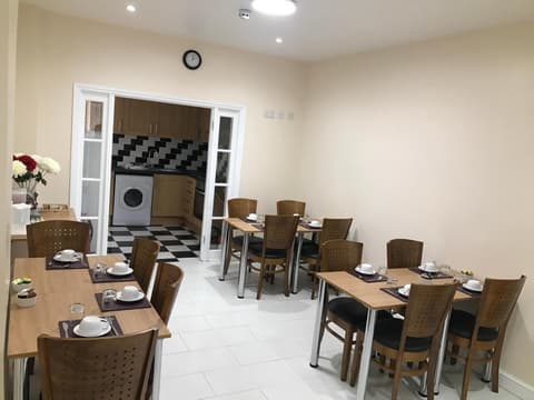 Woodlands Lodge Ilford, 