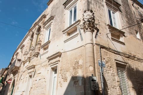 Palazzo Paladini Rooms Lecce, 