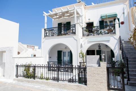 Georgia Pelekanou Studios, 