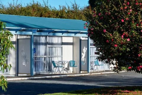 Fairy Springs Motel, 